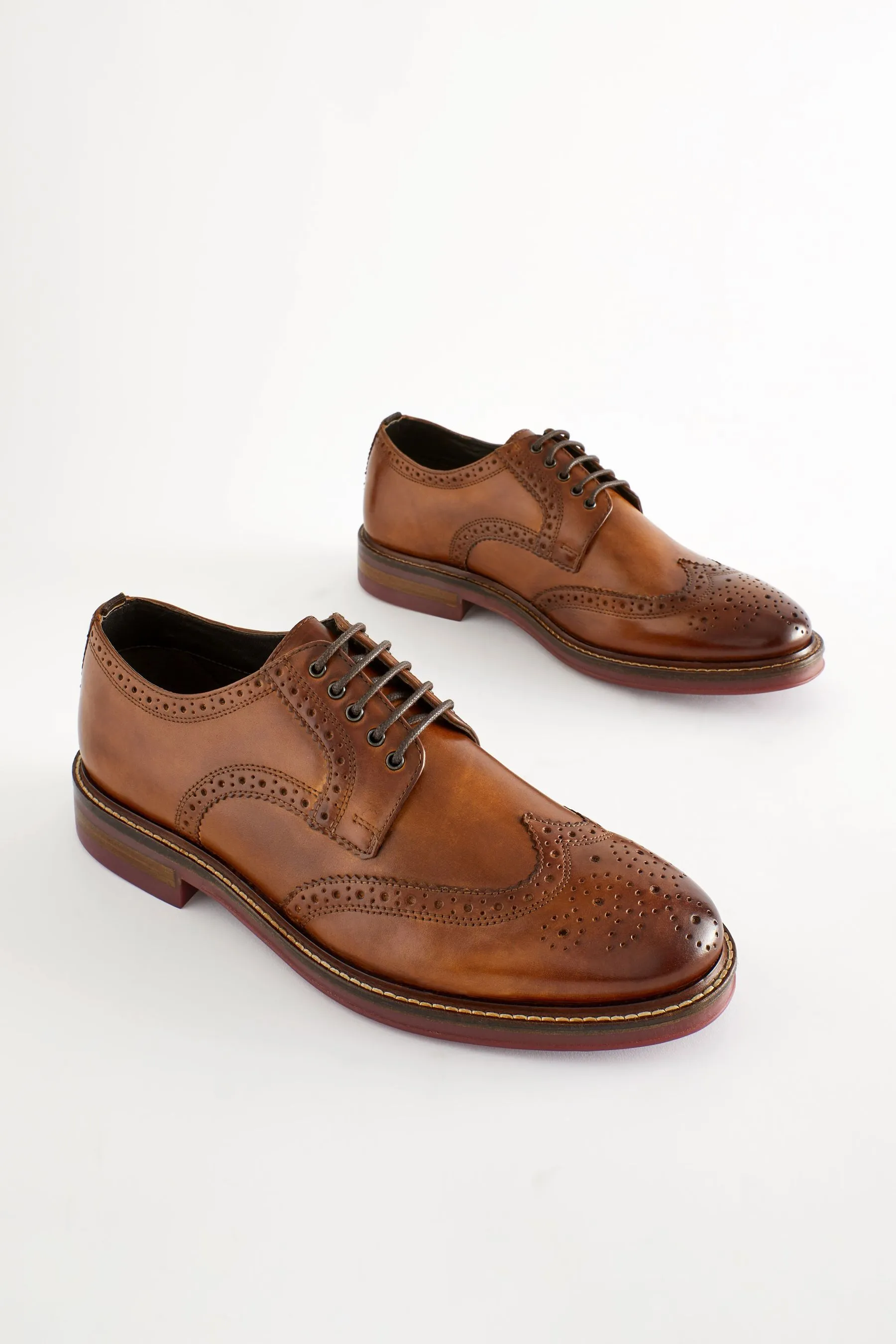 Marrone chiaro   - Scarpe brogue in pelle con suola a contrasto Scarpe